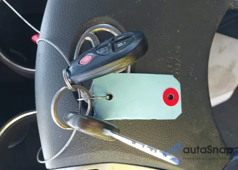 2013 Toyota Highlander Se V6 z USA, uszkodzony, nr VIN 5TDBK3EH7DS236117